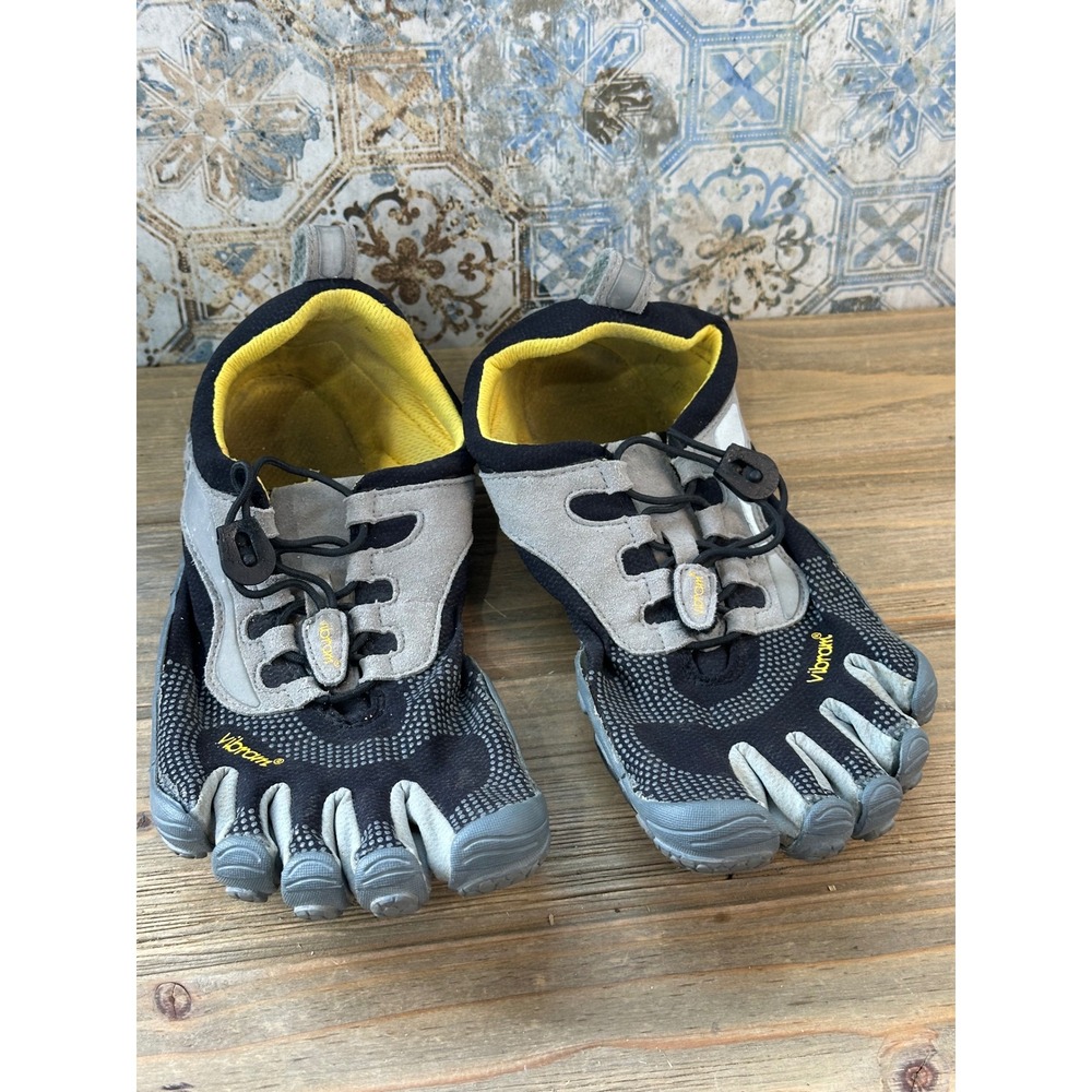 Vibram FiveFingers KSO Barefoot Toe Shoes Womens 8 Black Grey